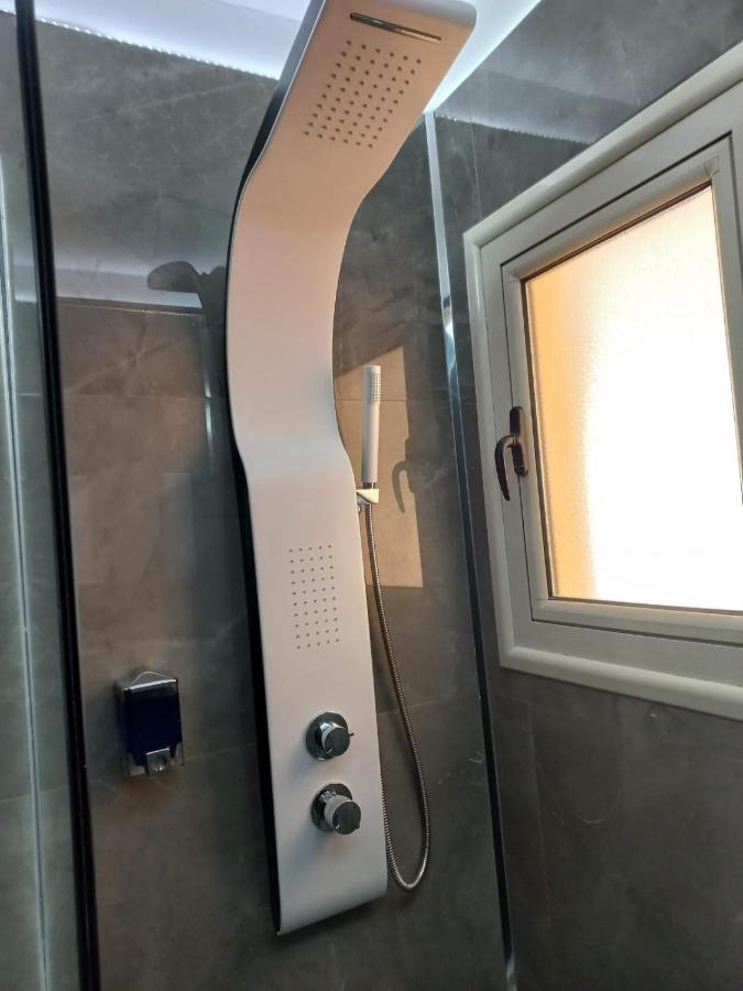 Modern Studio Apartment Armonia Court Paralímni Kültér fotó